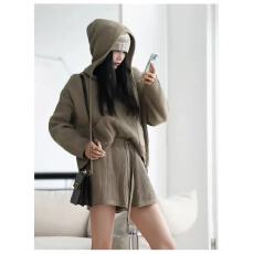 批发连帽毛衣女秋冬森系设计感套头针织衫+短<b class='q'>裤</b>套装