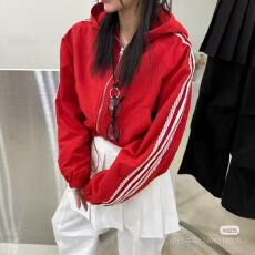 批发2026年 春 红色连帽<b class='q'>夹克</b>蕾丝袖外套