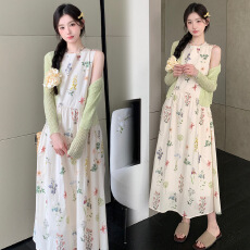 批发有货 无袖背心碎花连衣裙子女夏季2026新款设计感早春气质长裙