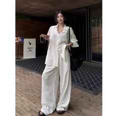 批发慵懒松弛感套装<b class='q'>女</b>白色Polo领防晒衬衫夏季阔腿裤<b class='q'>休闲</b>裤时尚两件套