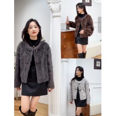 批发皮草秋冬新款女装短款上衣皮毛一体貂毛皮草毛毛大衣短外套