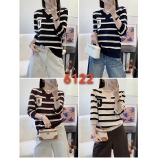 批发2026秋季新款时尚v领条纹拼接<b class='q'>中袖</b>针织衫女R字母口袋设计显瘦百搭