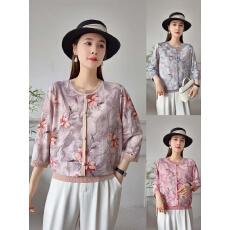 批发洋气妈妈夏装七分袖冰丝小衫2026新款<b class='q'>中老年</b>女薄款针织打底衫套装