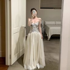 批发板栗可可Bankelili'中古秀场'Jennie同款天丝收腰网纱鱼骨礼服裙