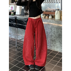 批发实拍大码    美式水洗复古红烫钻弯刀牛仔裤女宽松垂感阔腿长裤潮