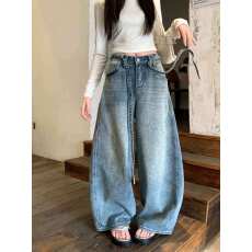 批发美式<b class='q'>大码</b>     美式水洗做旧满天星烫钻牛仔裤女宽松阔腿弯刀<b class='q'>长裤</b>