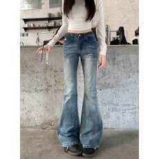 批发实拍<b class='q'>大码</b>    辣妹水洗复古烫钻微喇牛仔裤女修身包臀垂感阔腿<b class='q'>长裤</b>