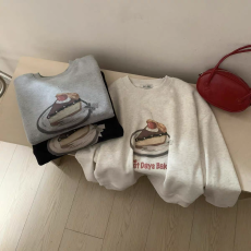 批发<b class='q'>韩国</b>东大门休闲宽松百搭韩系蛋糕印花圆领套头<b class='q'>卫衣</b>