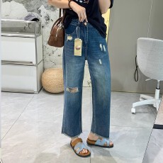 批发新款<b class='q'>百搭</b>九分破洞直筒牛仔<b class='q'>裤</b>女2026夏季胖mm大码显瘦高腰阔腿<b class='q'>裤</b>子