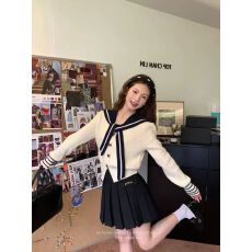 批发法式高级感蝴蝶扣海军领女秋冬2026年设计感小众开衫