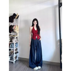 批发【圣诞红新年红】秋季款时尚气质针织<b class='q'>开衫</b>修身花朵挂脖背心两件套