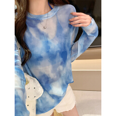批发推荐~韩系蓝色扎染印花长袖带胸垫女早秋穿搭微透薄款防晒<b class='q'>罩衫</b>