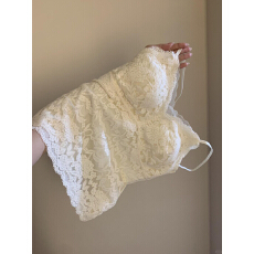 批发法式纯欲蕾丝美背吊带背心女带胸垫内搭外穿<b class='q'>修身</b>短款无袖打底上衣