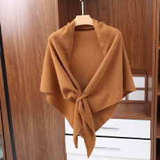 批发法式高贵气质三角100纯羊毛披肩女宽松系带围巾坎肩春秋<b class='q'>冬</b>外搭