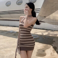 批发纯欲<b class='q'>性感</b>甜美无袖条纹针织抹胸连衣裙女秋紧身打底<b class='q'>夜店</b>包臀短裙子