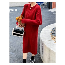 批发过年红色漂亮毛衣裙女秋冬<b class='q'>大码</b>胖mm显瘦高级感长款针织打底连衣裙