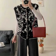 批发2025<b class='q'>春</b>秋冬季韩系时尚百搭气质别致叠穿马甲休闲百搭针织衫柔软