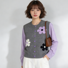 批发早春假两件拼色长袖针织开衫单排扣女爆款潮流圆领宽松百搭上衣