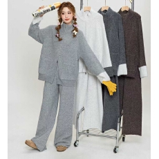 批发新款时尚休闲针织毛衣女套装秋冬季新款口袋拉链开衫宽松阔腿裤两