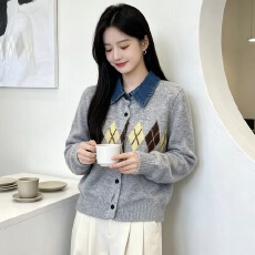 批发牛仔翻领拼接菱格毛衣开衫女复古学院风<b class='q'>宽松</b>显瘦百搭针织外套秋冬
