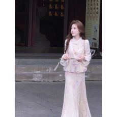 批发婷婷姹紫嫣红水貂拼接羊毛晕染仙气收腰套装