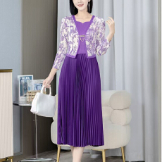 批发三宅裙子2026春夏新款褶皱<b class='q'>连衣裙</b>女时尚假两件套收腰显瘦百褶裙