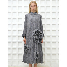 批发三宅重工褶皱刺绣洋气大码女装立体花朵装饰钉珠轻奢<b class='q'>高端</b>女连衣裙