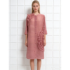 批发三宅欧美重工贴花钉珠喇叭袖褶皱mm装立体飘花宽松大码女装开衫裙