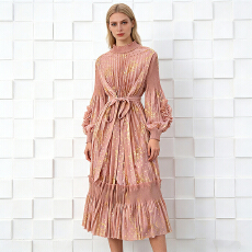 批发三宅外贸高级感烫金灯笼袖盘花褶皱<b class='q'>连衣裙</b>拼接荷叶边系带女仙气裙