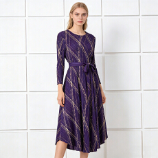 批发三宅欧美跨境A字裙大裙摆宽松烫金褶皱轻奢优雅风绑带收腰<b class='q'>连衣裙</b>