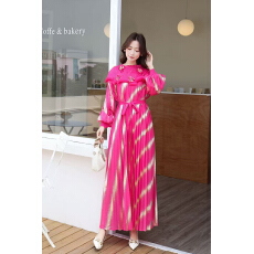 批发三宅重工<b class='q'>外贸</b>钉珠烫金木耳边立体花朵装饰灯笼袖褶皱收腰女<b class='q'>连衣裙</b>