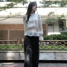 批发法式高级感白色<b class='q'>波点</b><b class='q'>衬衫</b>女2025新爆款早秋巨好看漂亮收腰小衫上衣