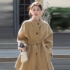 卡其色立领毛呢外套女秋冬季2025新款高级感小个子收腰短款呢大衣