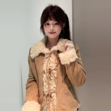 韩系小个子甜美上衣2025新款冬季仿羊羔毛翻领拼接皮毛一体外套女