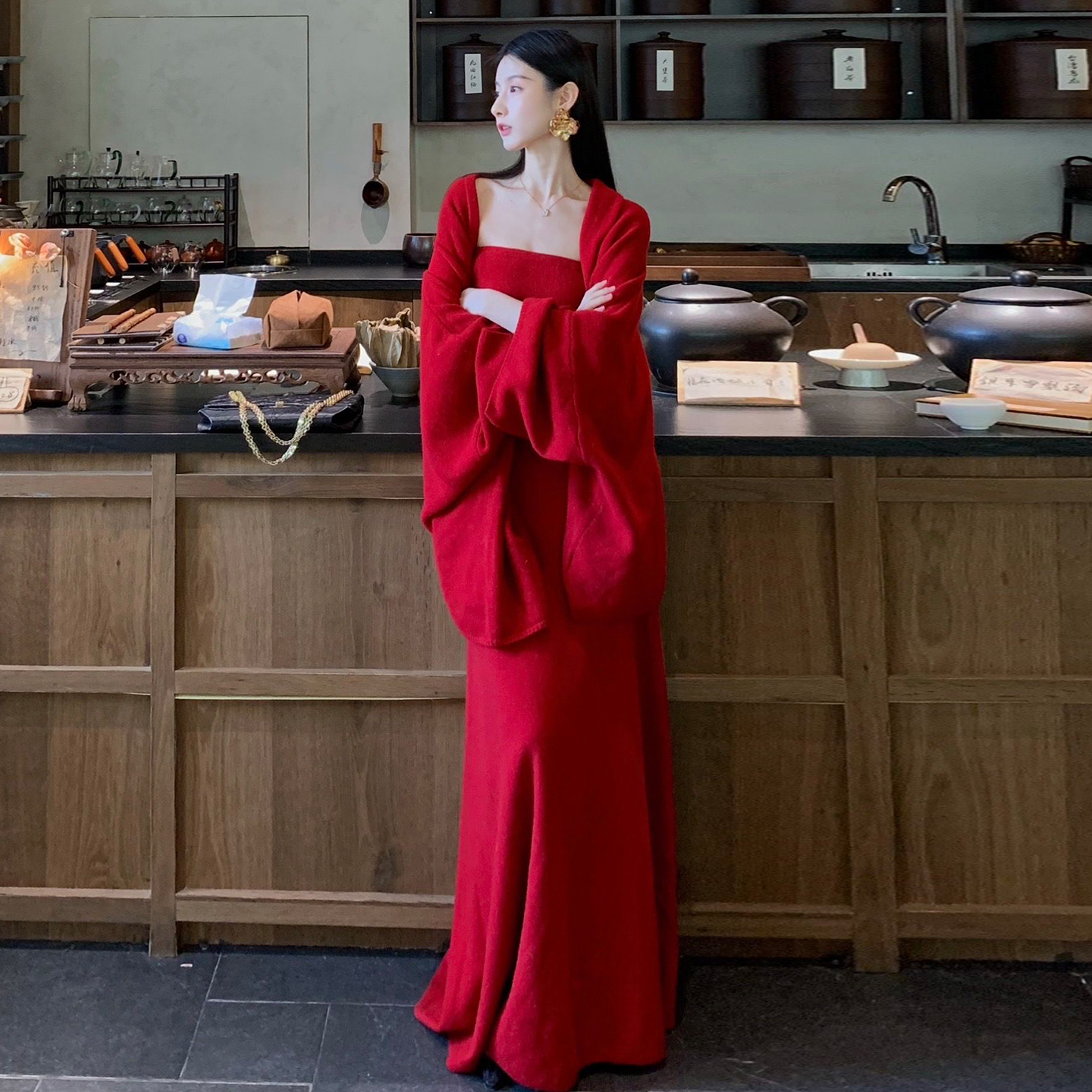 冬季贵气感千金气质女神范巨好看重要场合红色圣诞订婚连衣裙套装