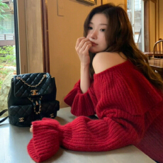 批发圣诞新年氛围感穿搭红色<b class='q'>一字肩</b>毛衣女秋冬季可外穿内搭针织衫上衣