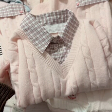 批发粉色假两件毛线衣女款2025年新款秋<b class='q'>冬</b>季慵懒风高级感套头针织上衣