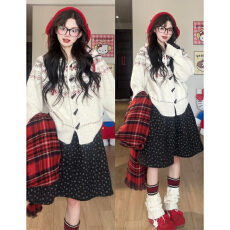 批发新年穿搭牛角扣针织碎花<b class='q'>连衣裙</b>子女秋冬季2026新款巨好看穿搭套装