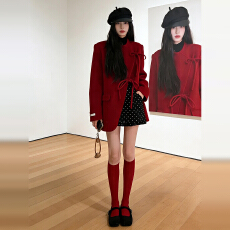 批发新年圣诞战袍红色大衣外套女秋冬季2025新款高级感气质穿搭一整套