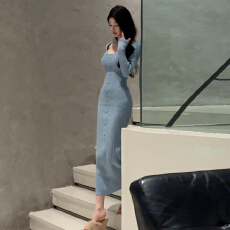 批发法式气质<b class='q'>蓝色</b>针织<b class='q'>连衣裙</b>子女秋冬2026新款高级感修身收腰包臀长裙