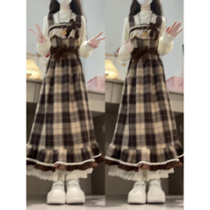 批发法式小个子学院风格纹吊带连衣裙女2026超火冬装一整套装甜妹<b class='q'>长裙</b>