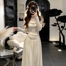 批发法式纯欲镂空白色连衣裙子女秋冬季2026新款独特漂亮绝美气质长裙