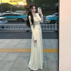 批发法式纯欲镂空白色连衣裙子女秋冬季2026新款独特漂亮绝美气质长裙