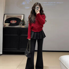 批发过年新年战袍红色毛衣套<b class='q'>装</b>2026新款巨好看穿搭一整套<b class='q'>裙裤</b>两件套<b class='q'>装</b>