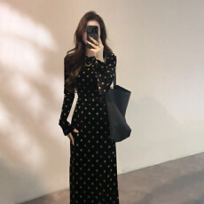 批发法式高级感复古<b class='q'>黑色</b>波点连衣裙子女秋冬2026新款收腰显瘦打底长裙