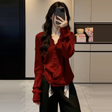 批发新年穿搭过年衣服巨好看红色v领毛衣女款2026新款冬季内搭可外穿