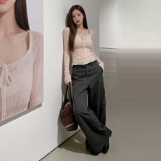 批发韩系<b class='q'>甜美</b>温柔风粉色系带镂空针织衫女秋季穿搭修身绝美漂亮小上衣