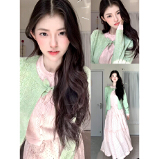 批发早春季巨好看漂亮韩系穿搭一整套粉色<b class='q'>连衣裙</b>子女2026新款长裙套装