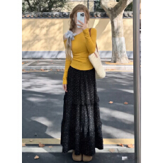 批发韩系巨好看ootd穿搭一整套早春2026新款黄色斜肩t恤女半身裙套装