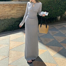 批发2026新款韩系<b class='q'>复古</b>灰色内搭连衣裙子套装女早春叠穿开衫<b class='q'>长裙</b>三件套